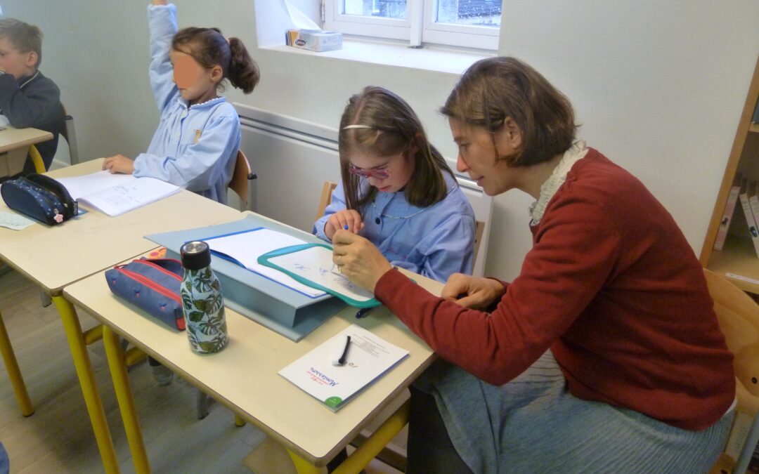 Aménagement d’une salle de classe spécialisée